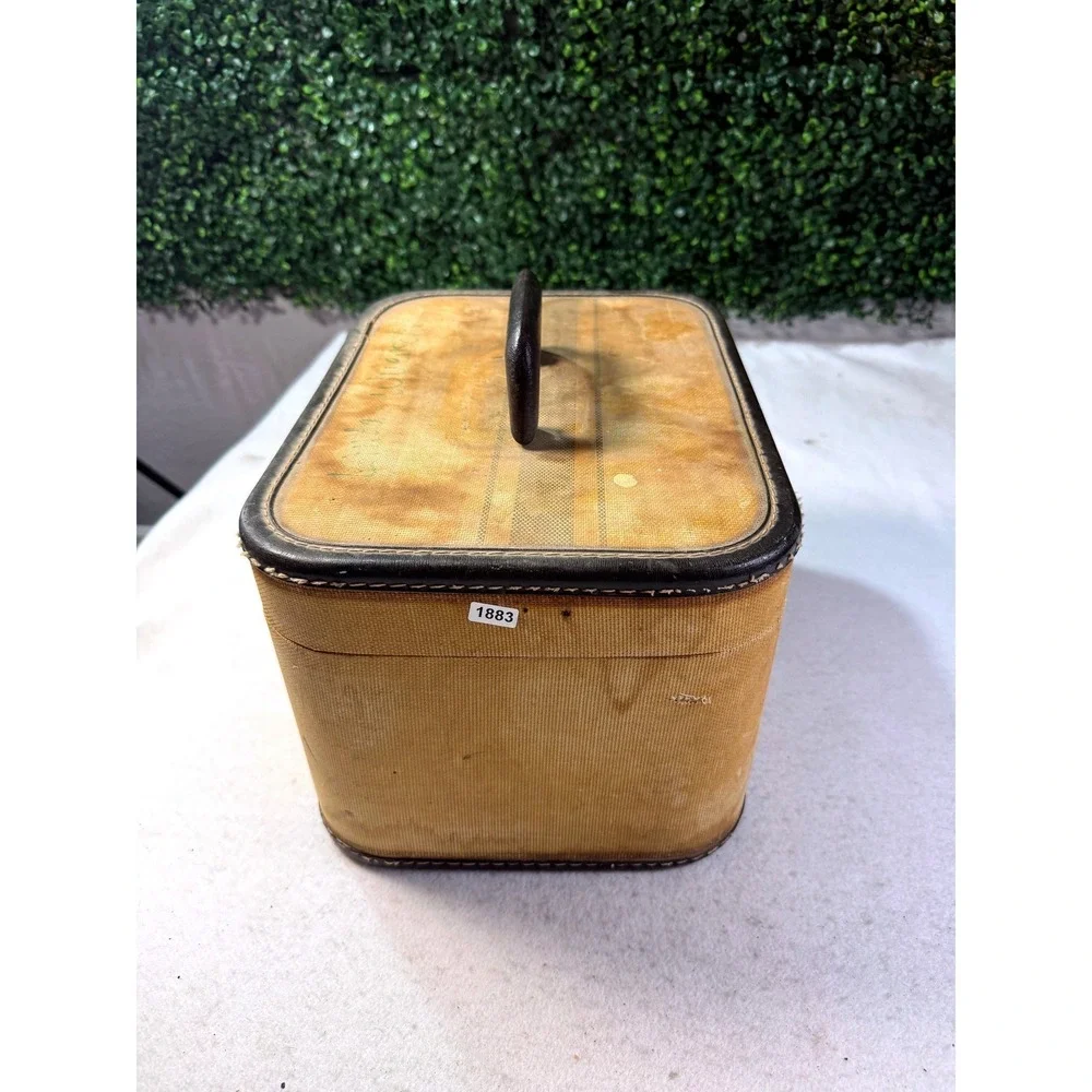 Vintage 1940s Canvas Train Case Overnight Cosmetic Vanity Suitcase Luggage Tan